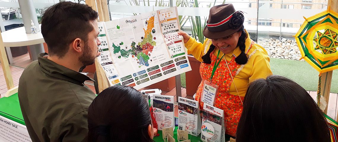 “Como no podemos traer el páramo, les traemos los productos”