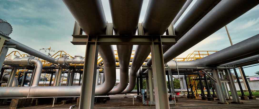 Examinando las entrañas del tubo