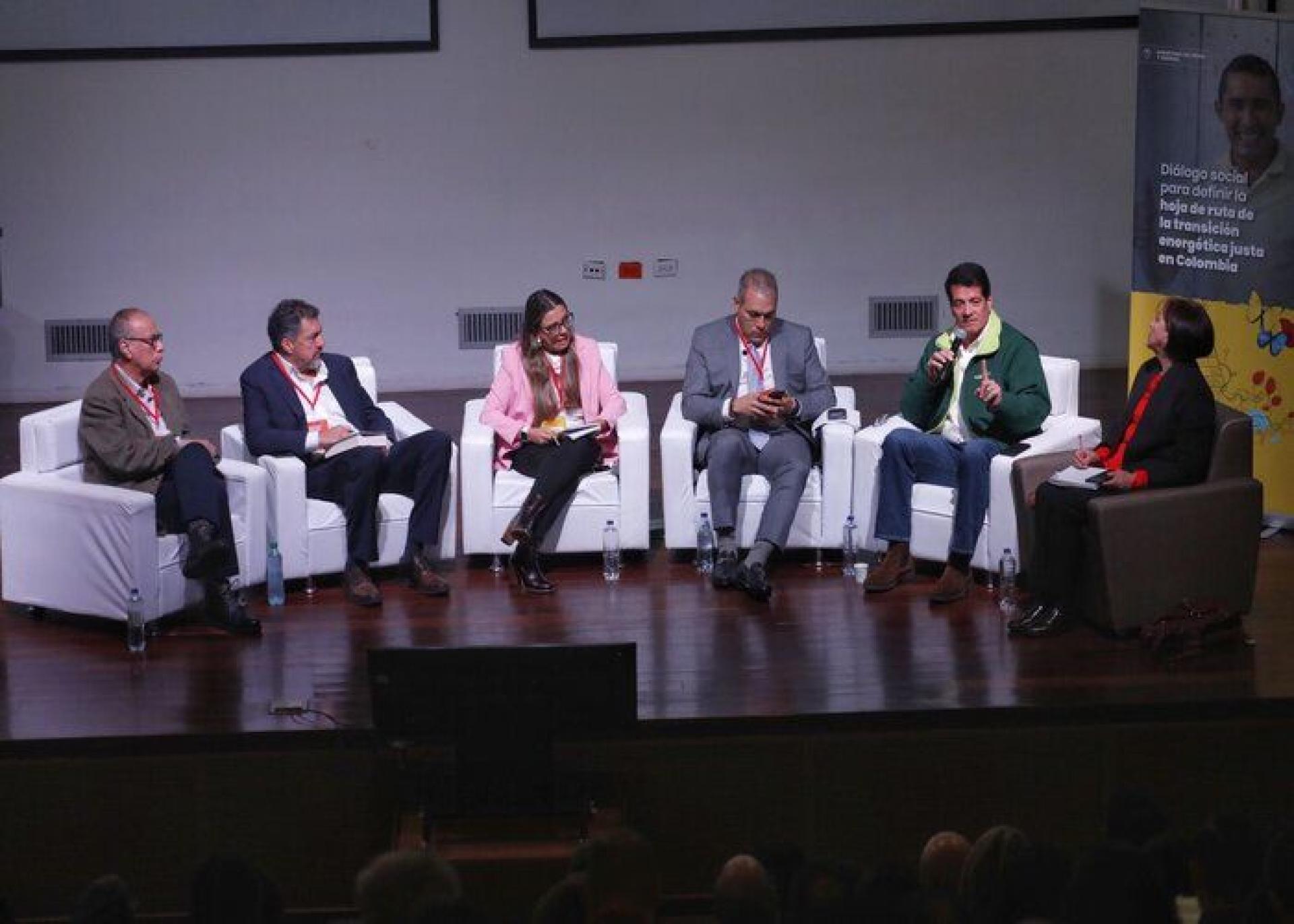 Con presencia del presidente de Ecopetrol, terminó primer Diálogo para la Transición