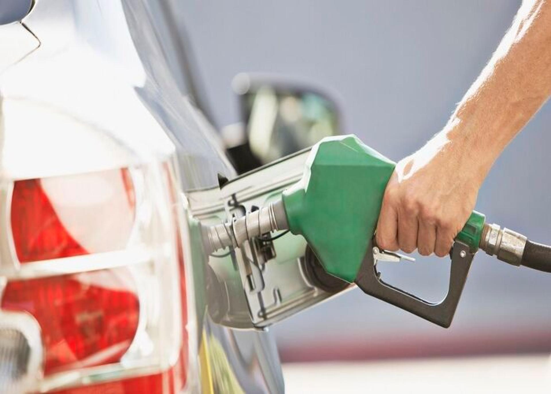 Transición energética: Ecopetrol anuncia que arranca con el piloto de venta de gasolina extra, carbono compensado