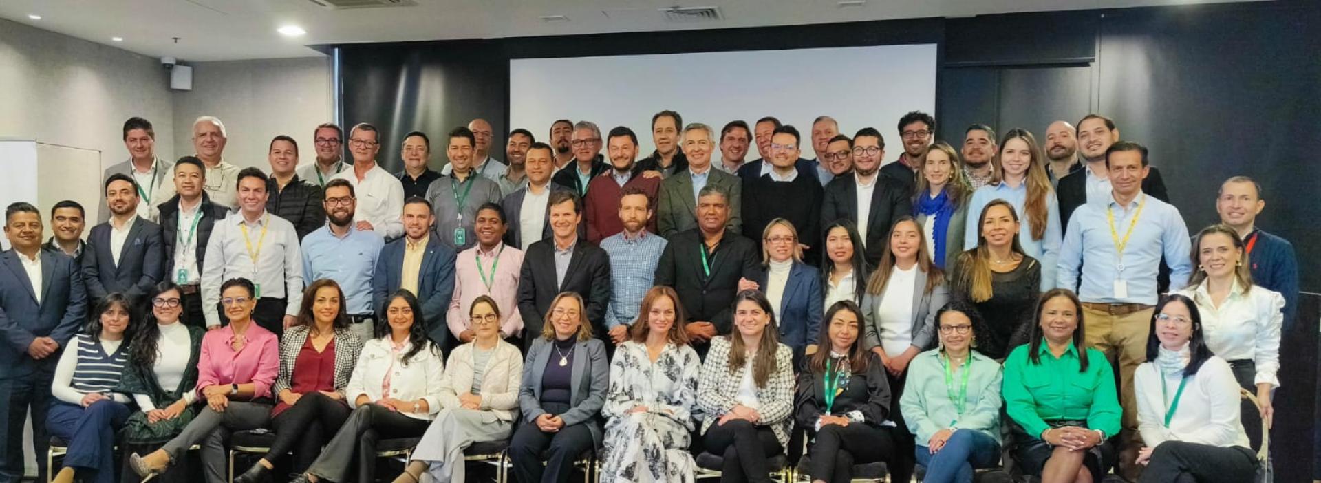 Escuela de Liderazgo Ocensa: Transformando el futuro con liderazgo innovador