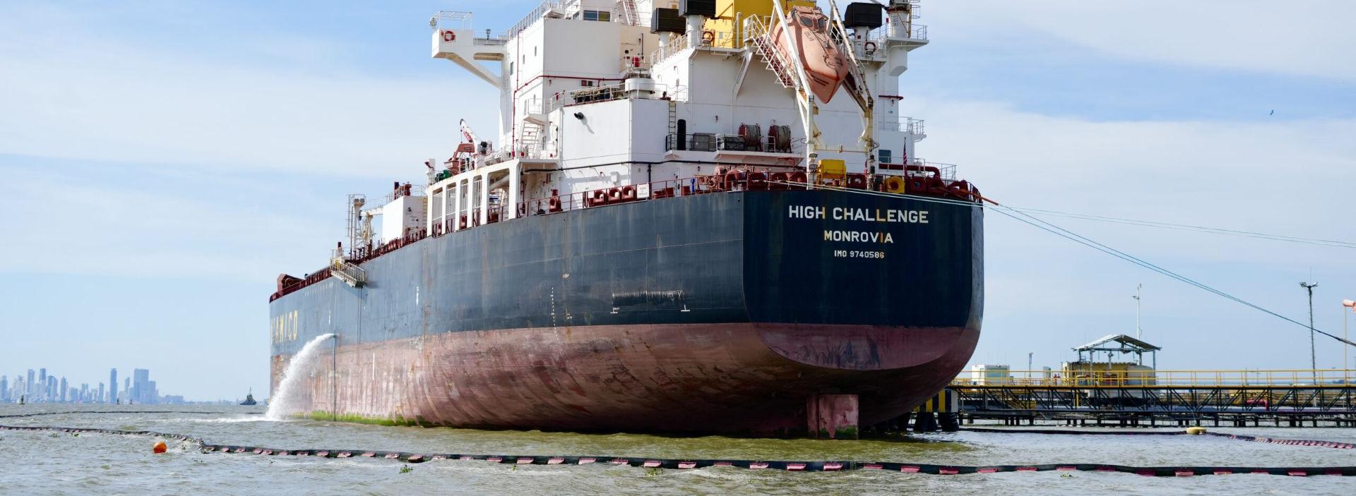 Ecopetrol contrata buque de uso exclusivo para transportar combustibles