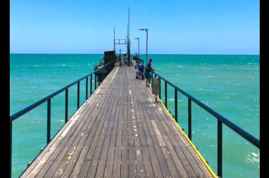 Empresa Hocol reitera inversión para la remodelación del muelle turístico de Riohacha