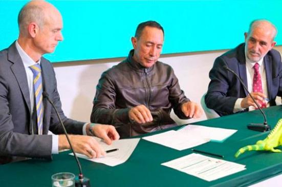 Ecopetrol suscribe acuerdo para adquisición de proyectos solares y eólicos en Colombia