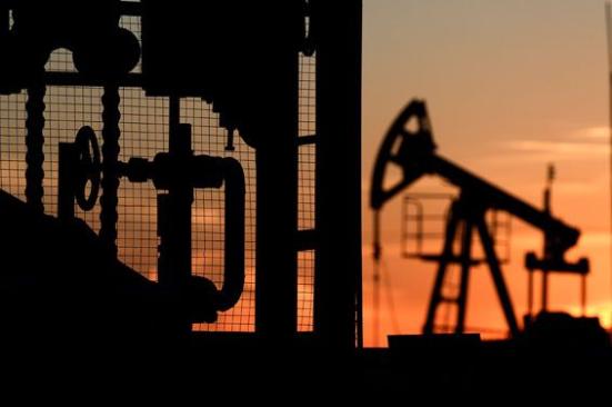 Ocho países de la OPEP+ anunciaron aumentos en sus cuotas de producción de petróleo