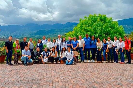 Sensibilizar a los empresarios y unir fortalezas